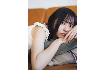 日向坂46・正源司陽子、可愛い系からトラッドな大人スタイルまでグラビア披露 画像
