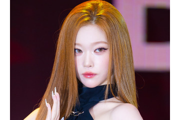 ピチピチ衣装がはち切れそう…日本人K-POPアイドル、“ふっくら曲線”に視線集中「色気がすごい」 画像