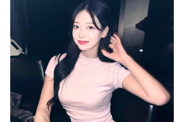「この大きさは反則級…」存在感際立つ“ぴたぴた”ユニ姿に視線集中、韓国人気チアのウ・スハン 画像