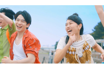 ファンモン、20周年記念シングル「夏子」MVティザー公開！横澤夏子が恋リアMC役で出演 画像