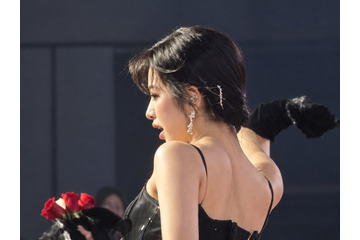 もはや見えてる…10代K-POPアイドルの“短すぎ衣装”がスタンダードに　懸念すべきは露出度より「誰が決めたか」 画像