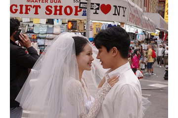 日本で撮った“不適切”ウエディング写真が炎上した韓国インフルエンサー、今度はNYで夫婦写真を撮影 画像