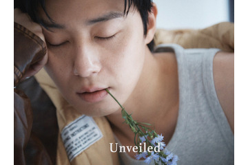 話題沸騰のパク・ソジュン写真集『Unveiled』、ついに一般発売スタート！秘蔵カットも追加公開 画像