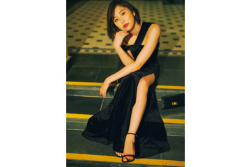 ももクロ・玉井詩織、初写真集2冊のデジタル限定版が発売決定！大人の魅力あふれる新カット公開 画像