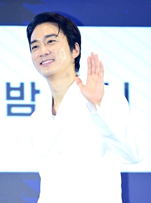 ソン・スンホン