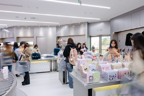 上海のグッズ売り場