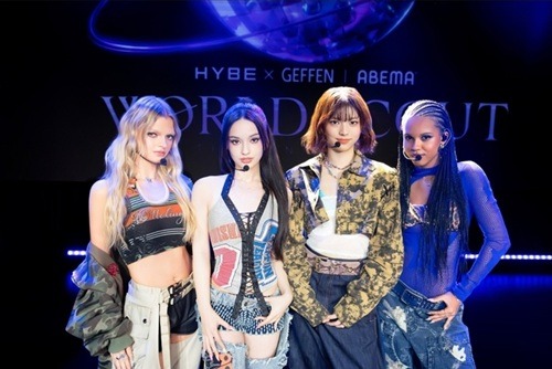 エミリー、レクシー、サクラ、サマラ