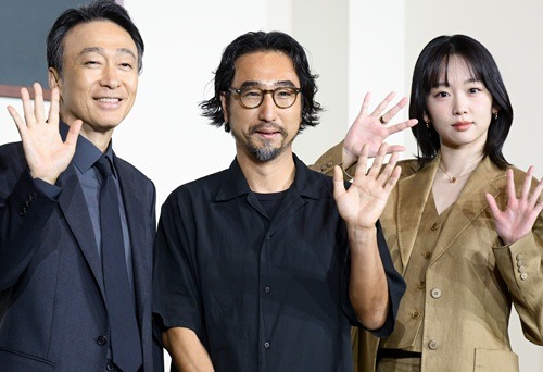 イ・ソンミン、ホン・ジョンチャン監督、チン・ギジュ