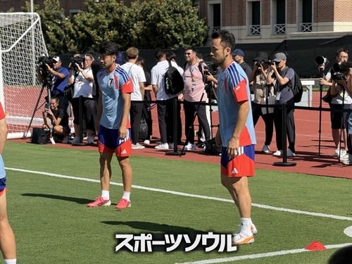 吉田麻也、菅原由勢