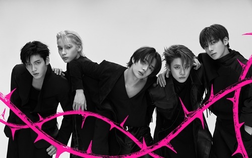 TOMORROW X TOGETHER
