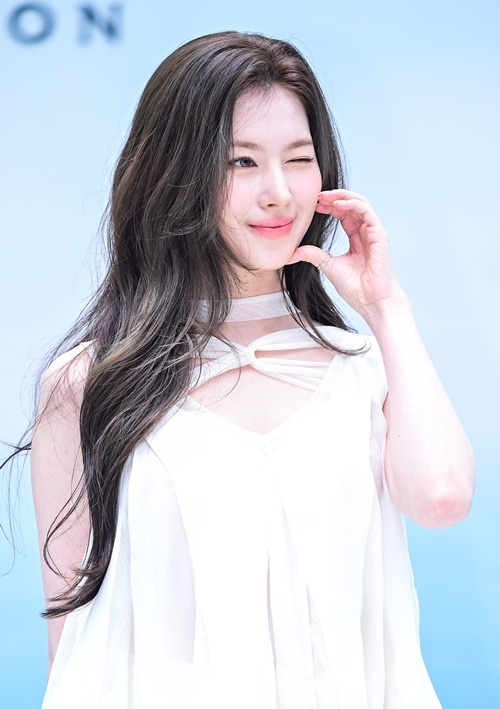 サナ