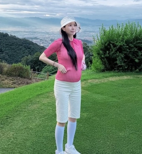 アヤネさん