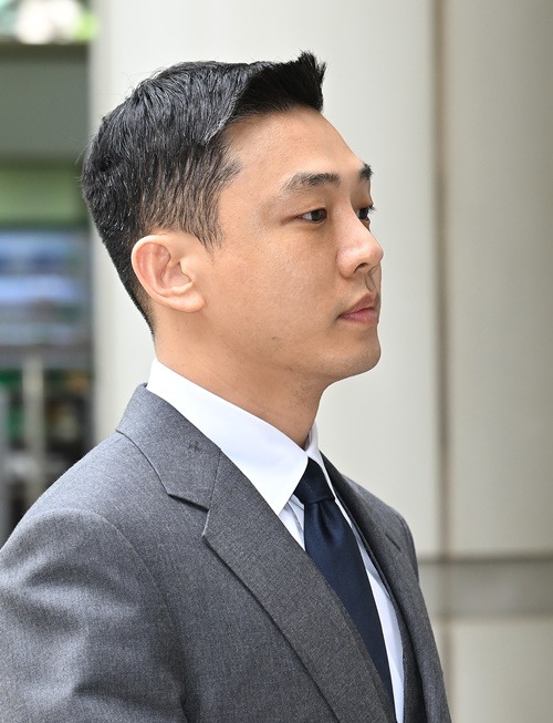 ユ・アイン