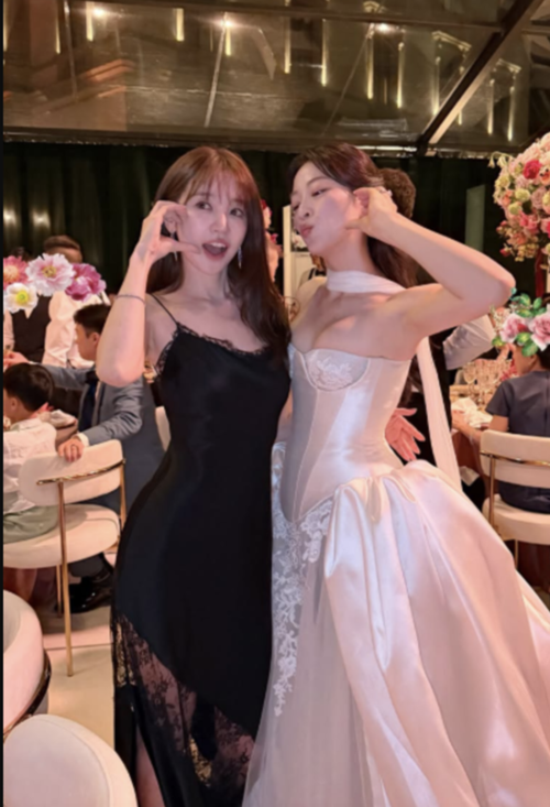ユン・ウネ、アーデン・チョ