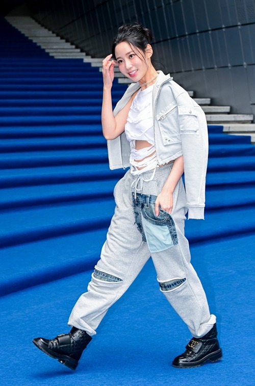 シン・ジウォン