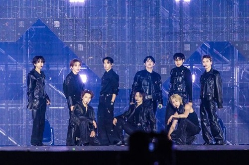 SEVENTEEN