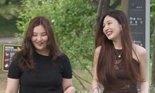 妹（左）とジョイ