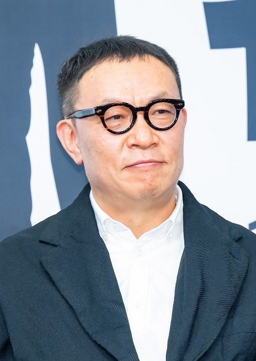 チョ・ヒョンタク監督