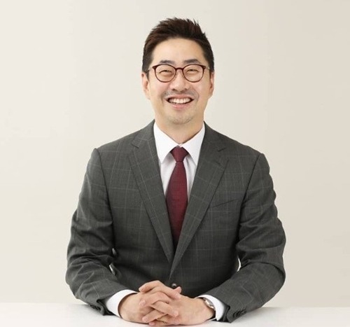 ペク・ソンムン弁護士