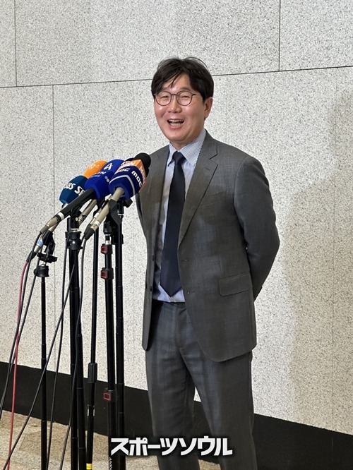 リュ・ジヒョン