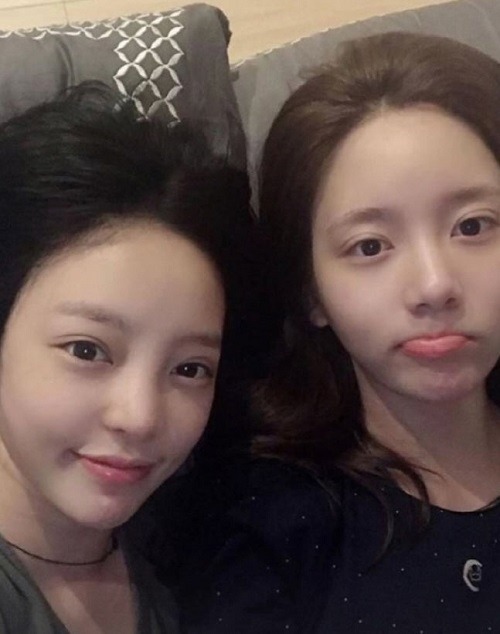 ク・ハラさん(左)とハン・ソヒ