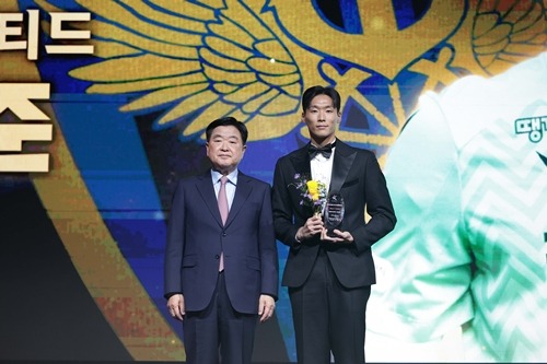 ミン・ソンジュン