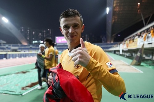 ヤシル・アサニ