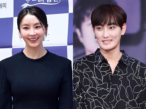 チョン・ユミ(左)とカンタ