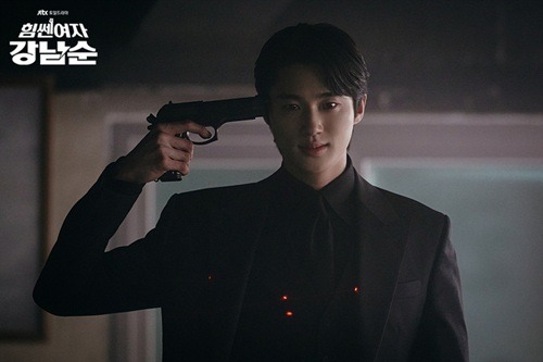 『力の強い女 カン・ナムスン』のビョン・ウソク