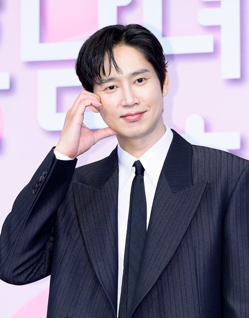 パク・ソンフン