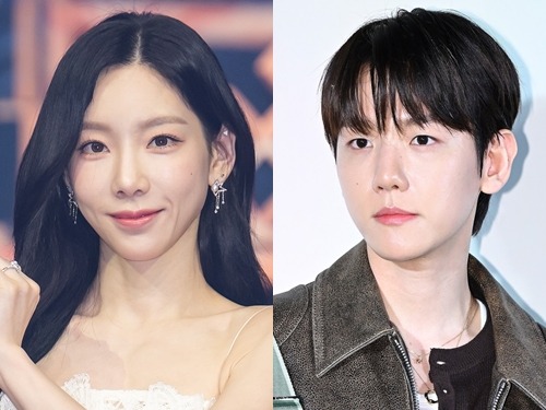 テヨン（左）とベクヒョン